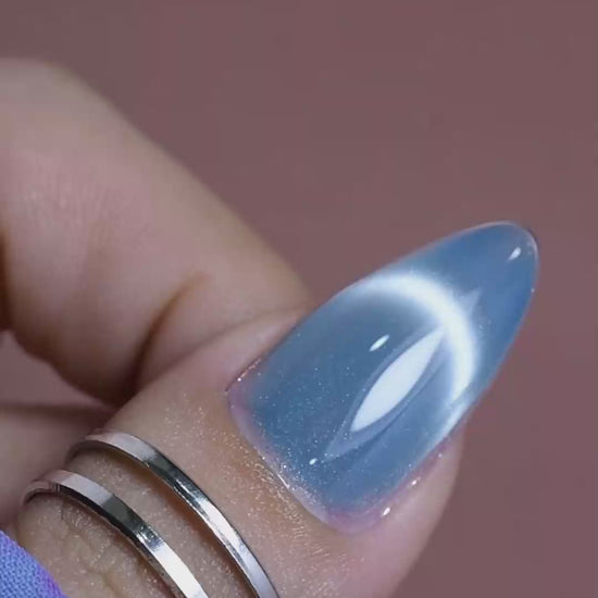 calyx london neptune gel polish cat eye