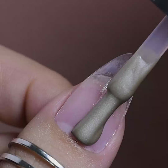 calyx london afterparty cat eye gel polish gold 