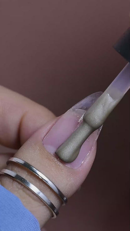 calyx london afterparty cat eye gel polish gold 