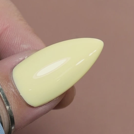 calyx london banana shake gel polish yellow