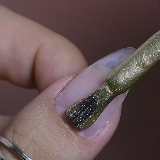 calyx london guilded garland glitter gel polish gold