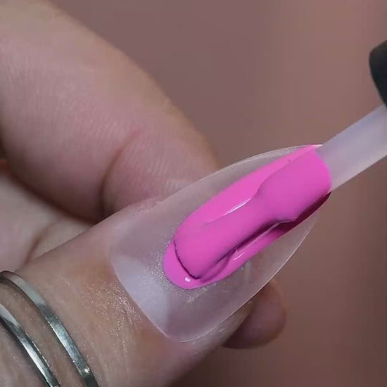 calyx london it girl gel polish pink 